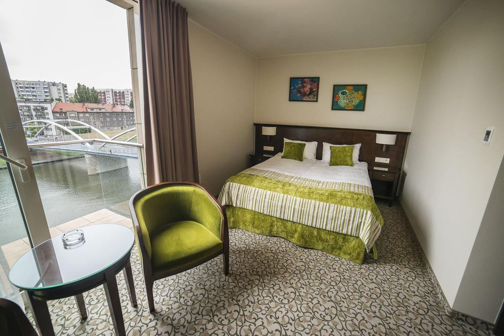 Hotel Starka Opole Rum bild