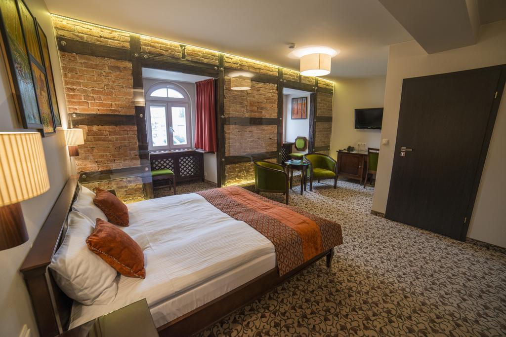 Hotel Starka Opole Exteriör bild